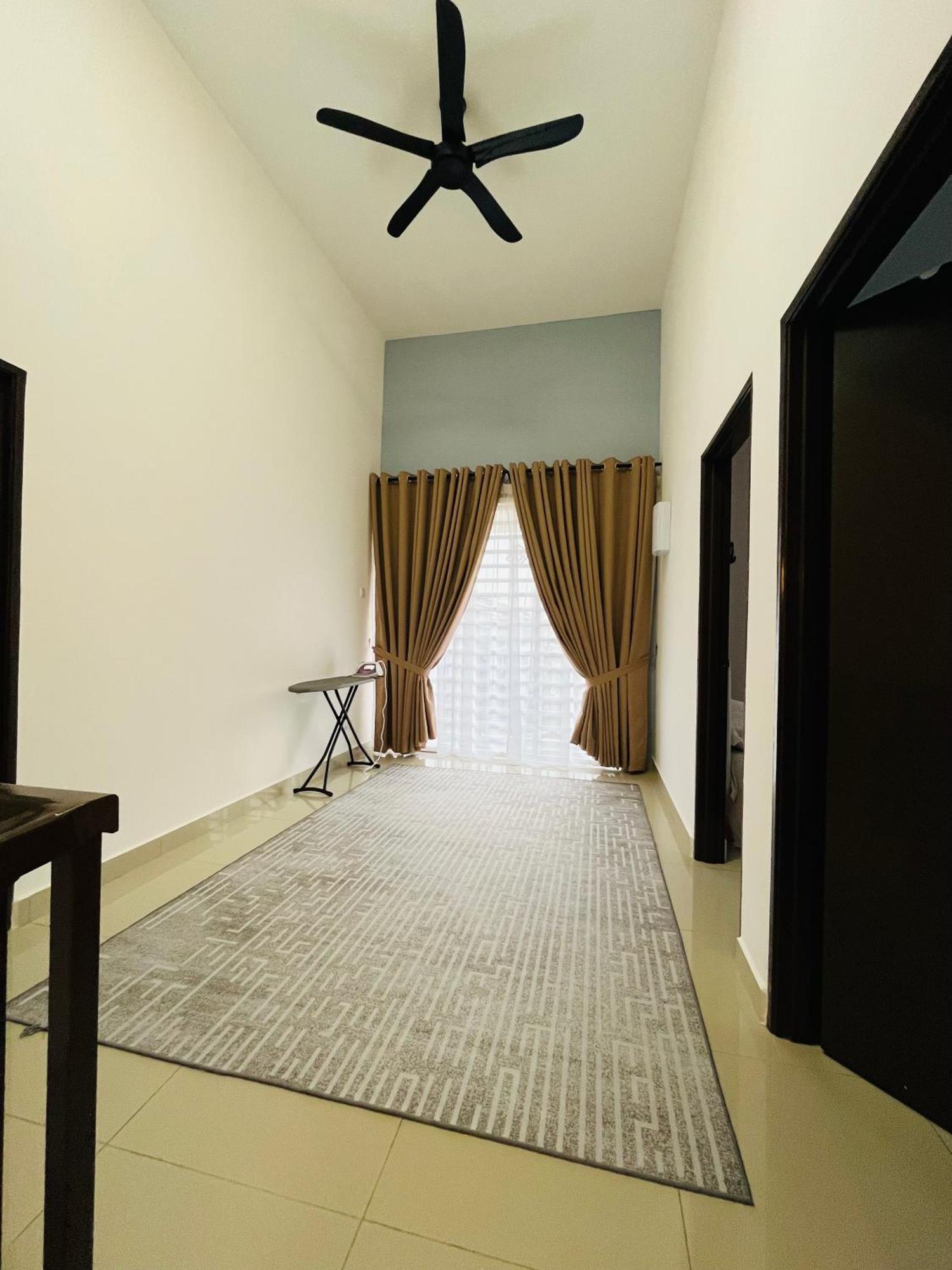 Khasif Amani Holiday home Parit Buntar