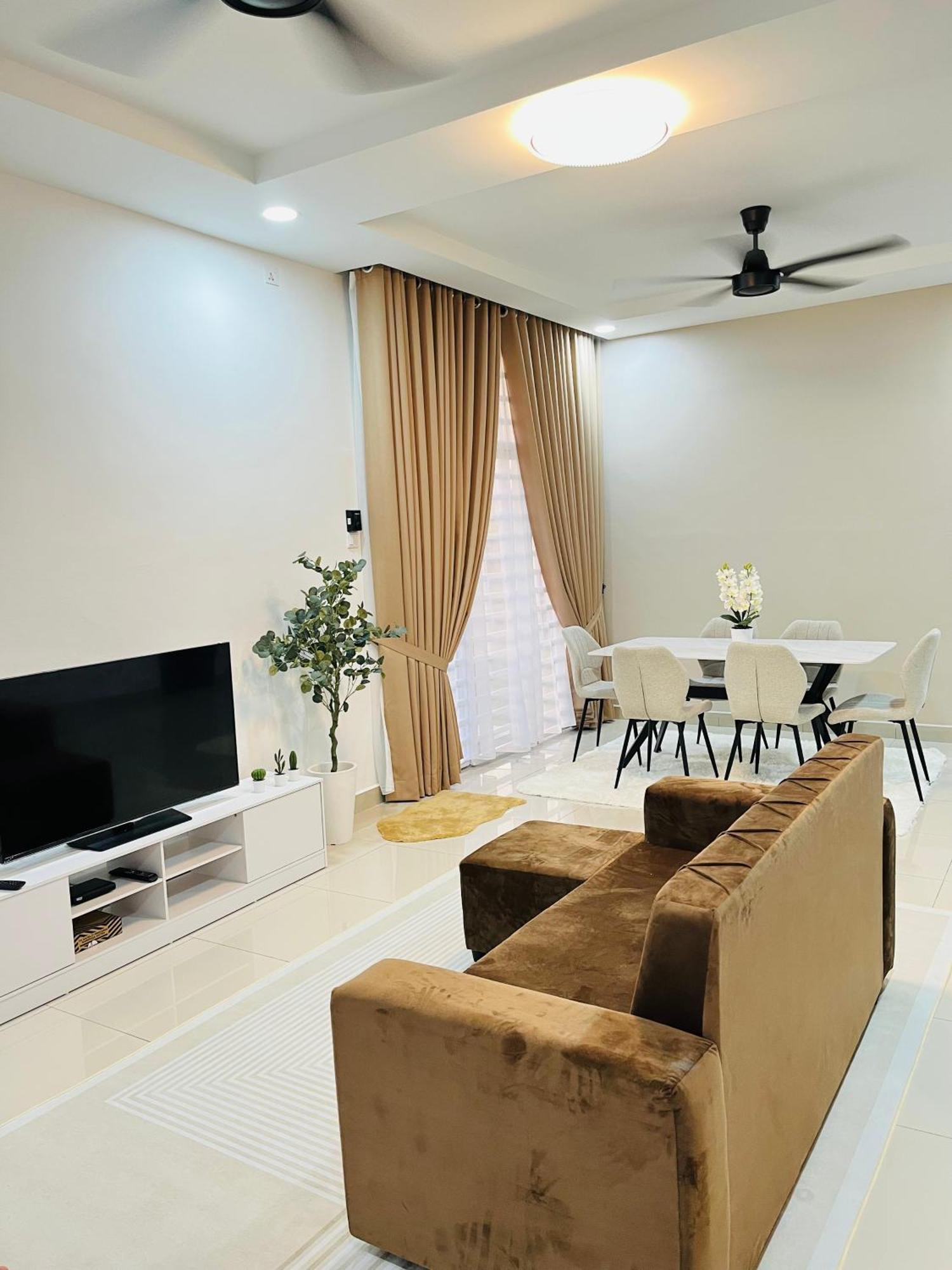 Khasif Amani Holiday home Parit Buntar