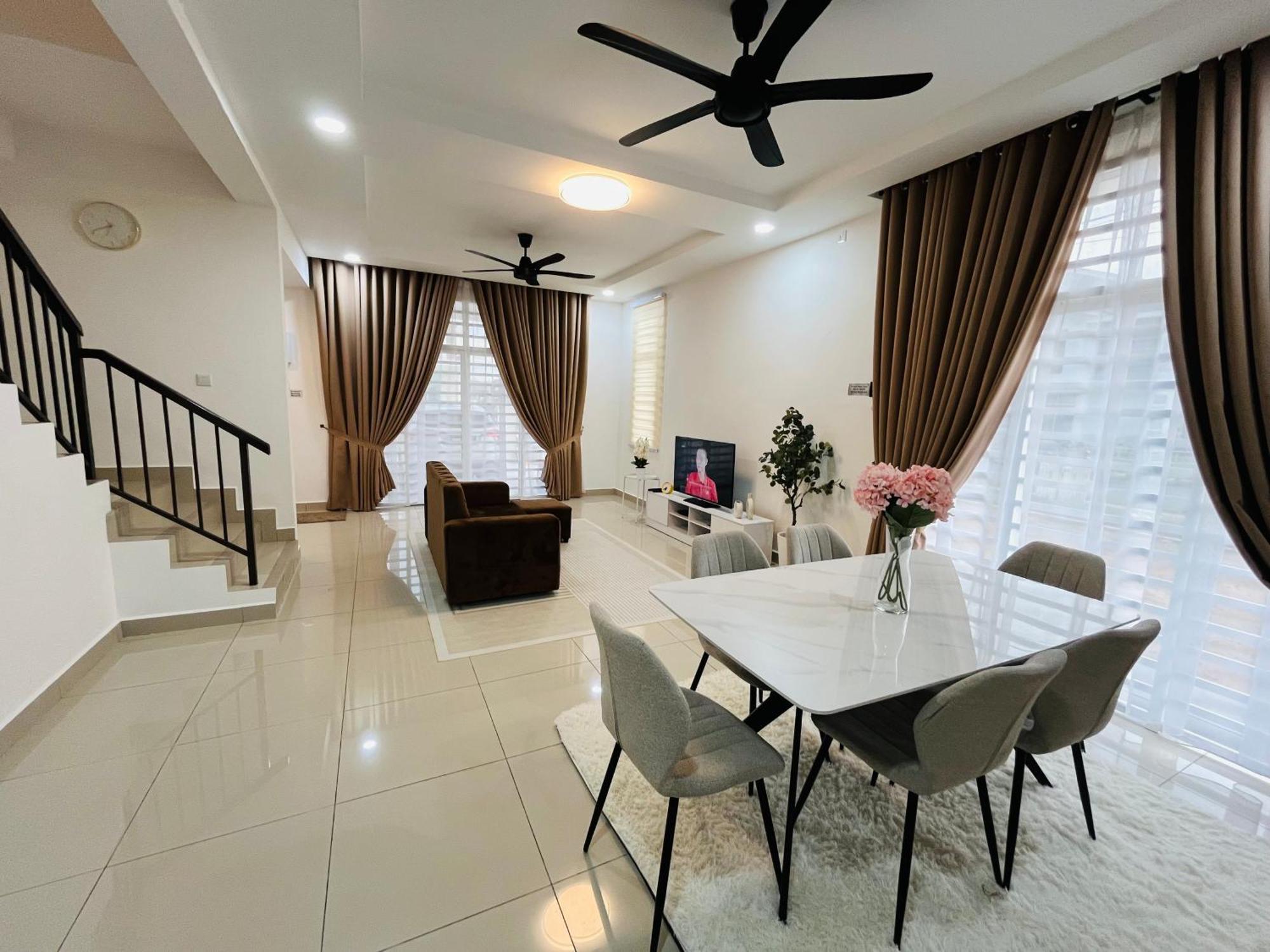 Khasif Amani Holiday home Parit Buntar