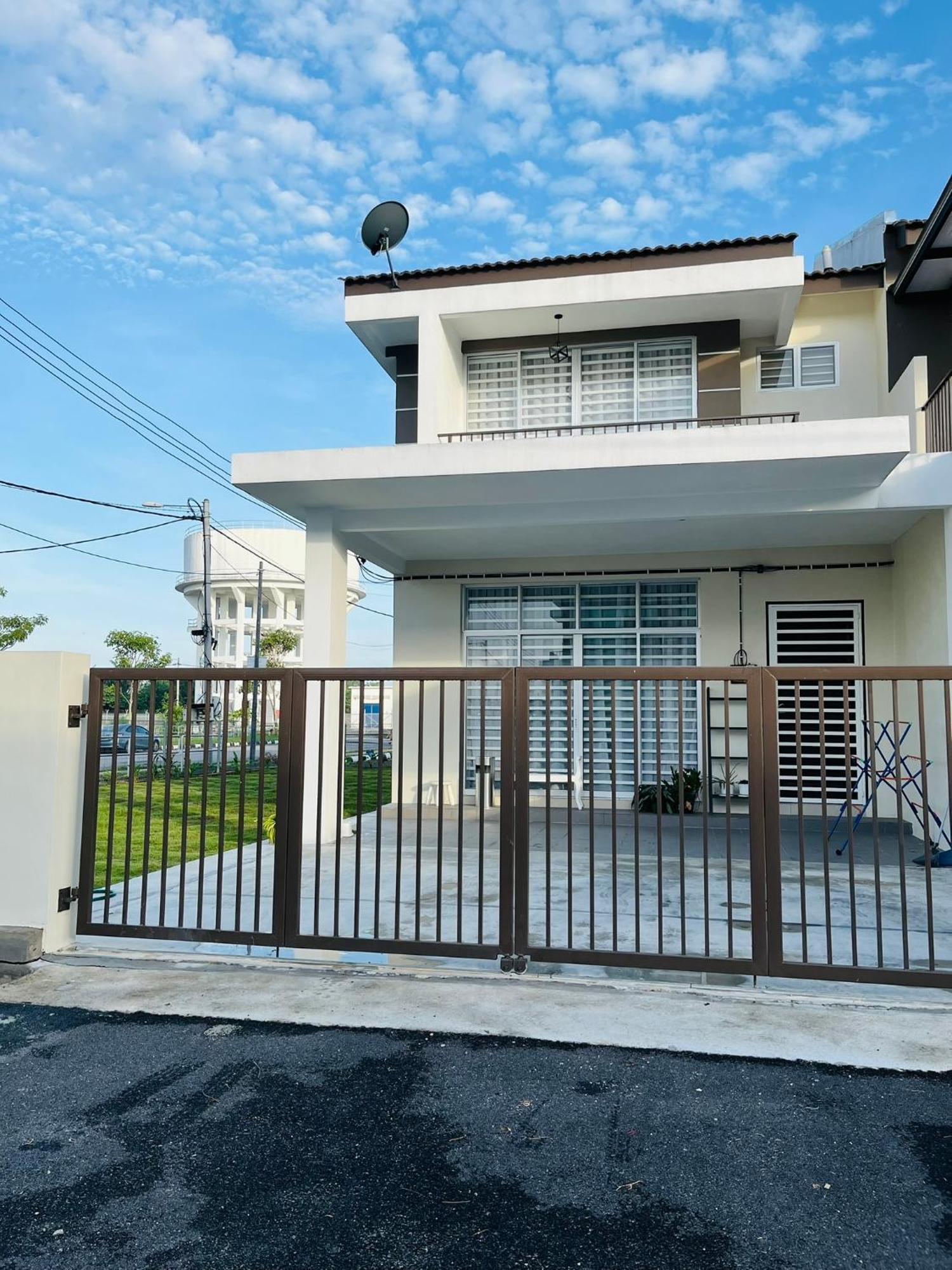 Holiday home Khasif Amani Parit Buntar